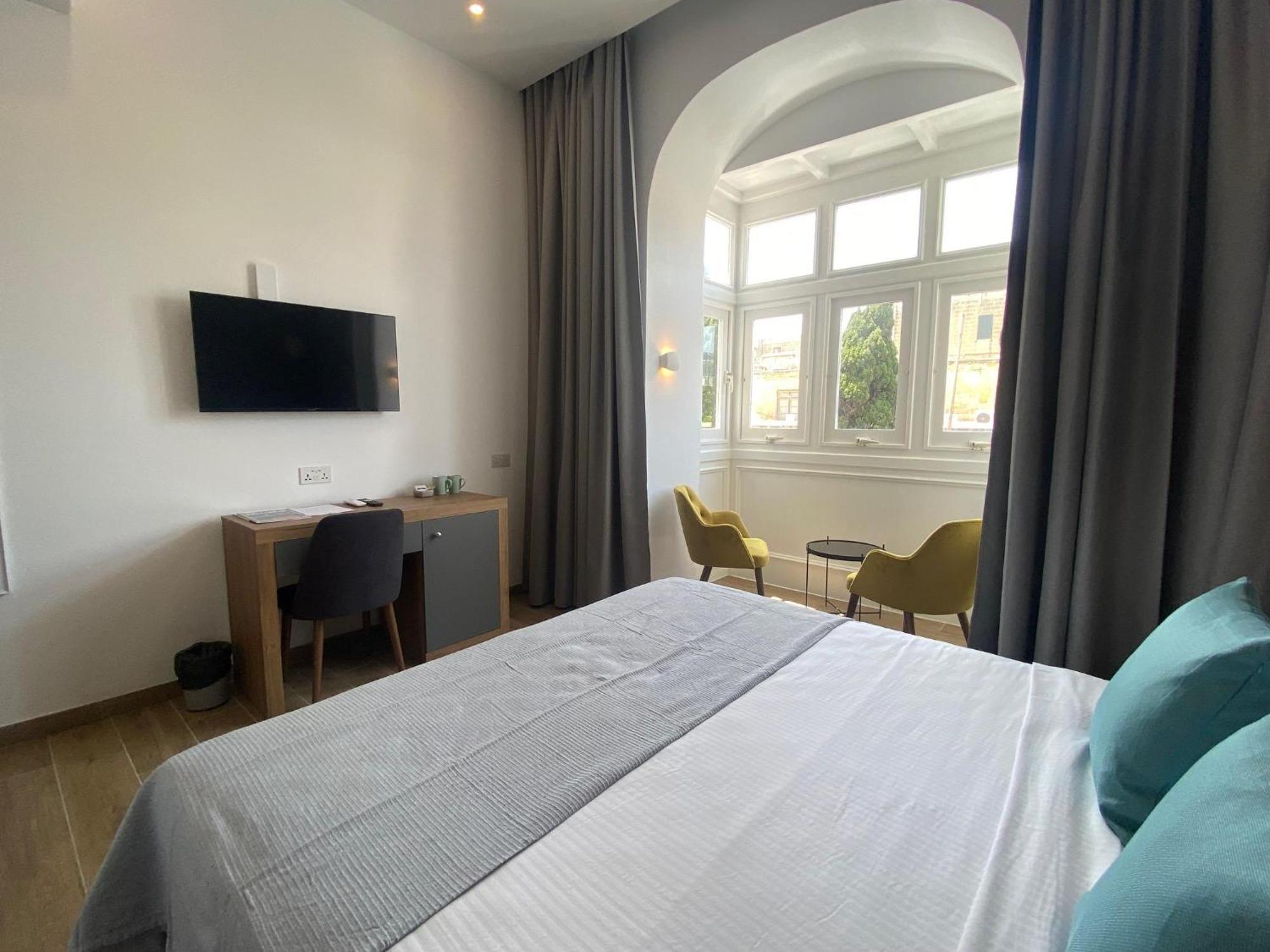 Tritoni Valletta Boutique Hotel Il Furjana Bagian luar foto