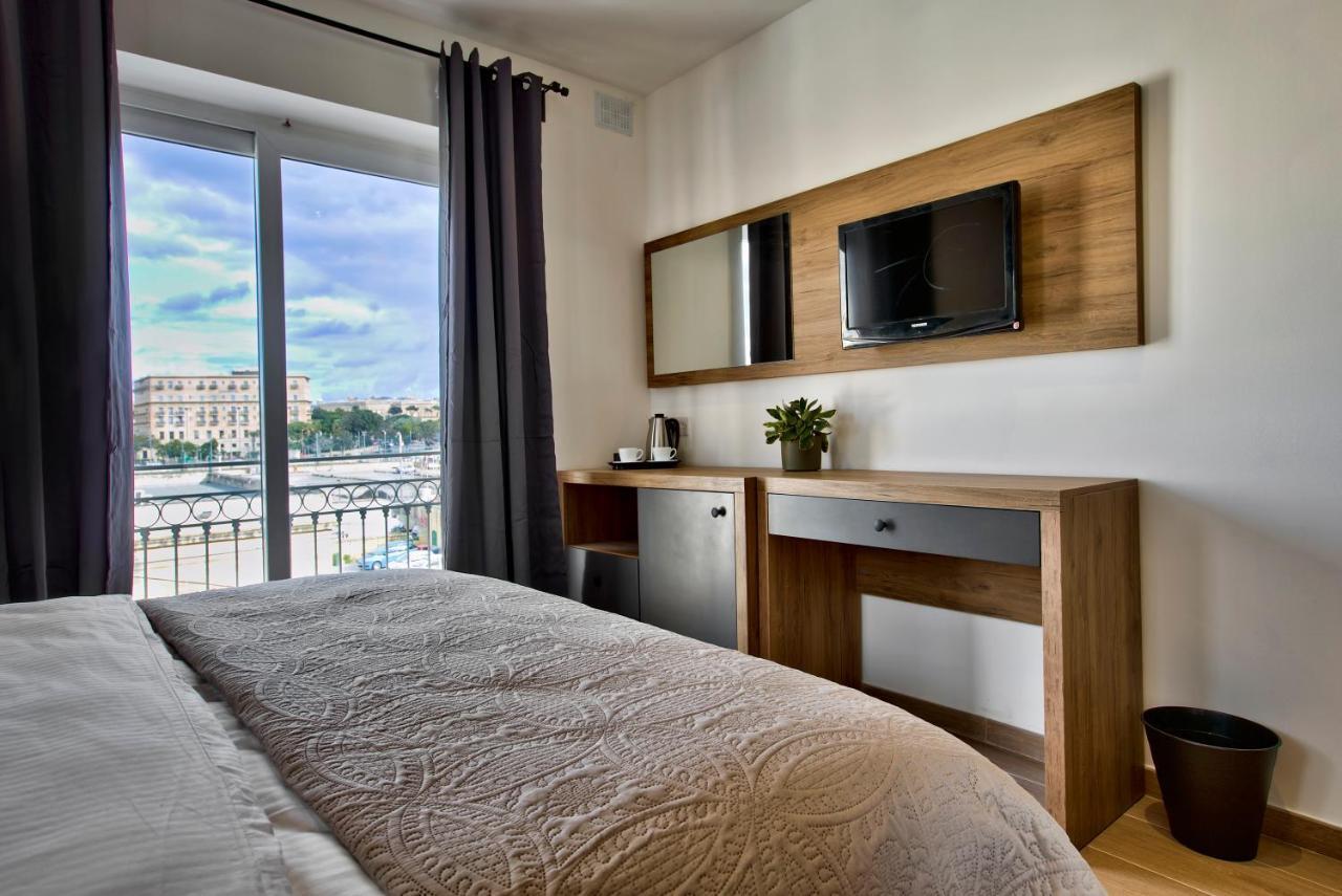 Tritoni Valletta Boutique Hotel Il Furjana Bagian luar foto